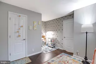 8350 Greensboro Dr, McLean, VA 22101 - Photo 20