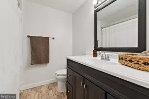 5851 Rock Forest Ct, Centreville, VA 20121 - Photo 20