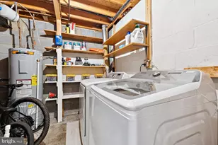 5851 Rock Forest Ct, Centreville, VA 20121 - Photo 36