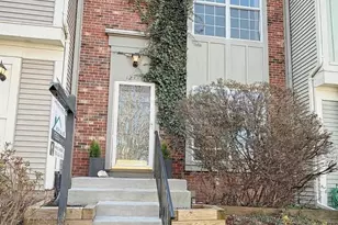 12150 Wedgeway Ct, Fairfax, VA 22033 - Photo 16