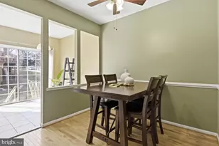 12150 Wedgeway Ct, Fairfax, VA 22033 - Photo 6