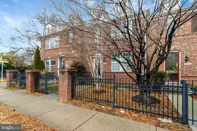 2093 Laura Mews Place, Alexandria, VA 22303 - Photo 2