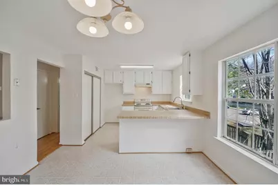 10256 Quiet Pond Terrace, Burke, VA 22015 - Photo 6