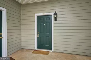 4413 Fair Stone Dr, Fairfax, VA 22033 - Photo 4