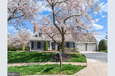 1502 Chain Bridge Court, McLean, VA 22101 - Photo 4