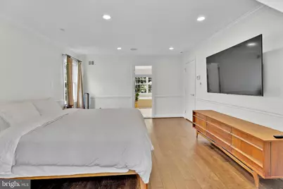 1502 Chain Bridge Court, McLean, VA 22101 - Photo 24