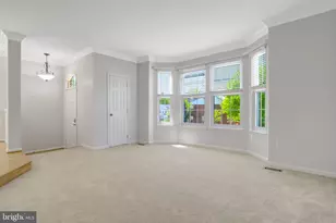 5142 Ballycastle Cir, Alexandria, VA 22315 - Photo 8