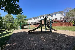 5142 Ballycastle Cir, Alexandria, VA 22315 - Photo 68