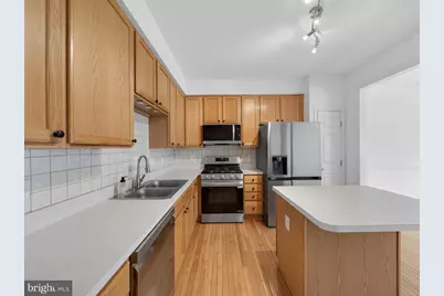 13662 Saint Johns Wood Place, Herndon, VA 20171 - Photo 20