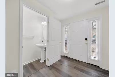 13662 Saint Johns Wood Place, Herndon, VA 20171 - Photo 10