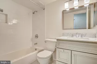 6800 Fleetwood Rd, McLean, VA 22101 - Photo 18