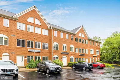 299 Herndon Parkway #106, Herndon, VA 20170 - Photo 16