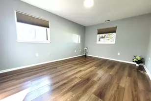 9800 Kingsbridge Dr, Fairfax, VA 22031 - Photo 18