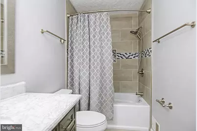 6105 Hoskins Hollow Circle, Centreville, VA 20121 - Photo 32