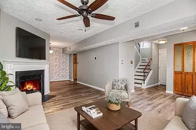 6105 Hoskins Hollow Circle, Centreville, VA 20121 - Photo 8