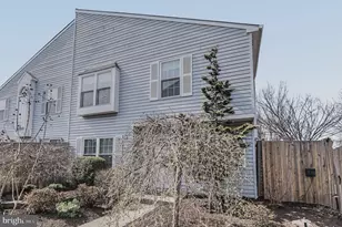 6105 Hoskins Hollow Cir, Centreville, VA 20121 - Photo 32