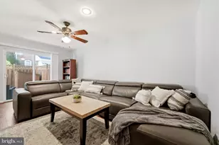 4367 Hackney Coach Ln, Fairfax, VA 22030 - Photo 14