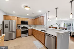 4367 Hackney Coach Ln, Fairfax, VA 22030 - Photo 6