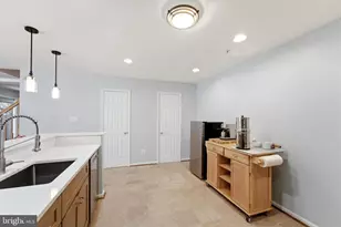 4367 Hackney Coach Ln, Fairfax, VA 22030 - Photo 10