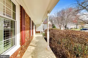 9321 Hobart Ct, Fairfax, VA 22032 - Photo 4