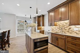 6909 Confederate Ridge Ln, Centreville, VA 20121 - Photo 10