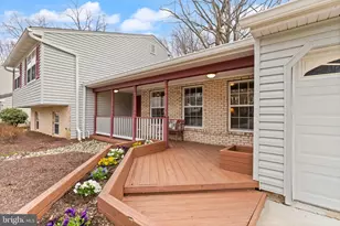 6027 Ridge Ford Dr, Burke, VA 22015 - Photo 10