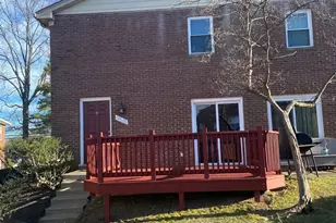 9518 Hagel Cir, Lorton, VA 22079 - Photo 2