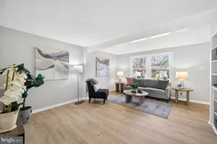 8225 Burning Forest Ct, Springfield, VA 22153 - Photo 2