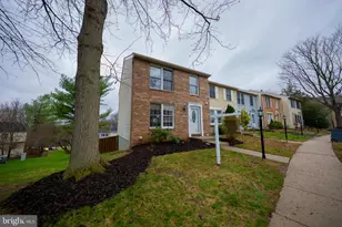 9203 Sheffield Hunt Ct, Lorton, VA 22079 - Photo 2