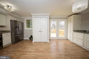 9203 Sheffield Hunt Ct, Lorton, VA 22079 - Photo 14