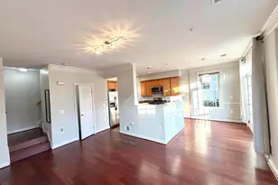 13600 Salk St, Herndon, VA 20171 - Photo 6