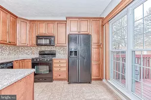 4037 Kimberley Glen Ct, Chantilly, VA 20151 - Photo 4