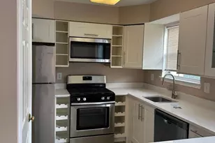 6850 Signature Cir, Alexandria, VA 22310 - Photo 6