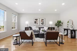 12409 Casbeer Dr, Fairfax, VA 22033 - Photo 8