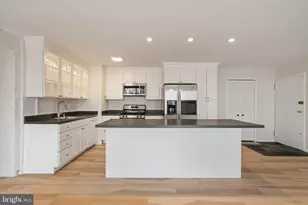 7753 Patriot Dr, Annandale, VA 22003 - Photo 8