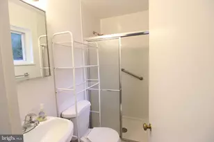 7712 Royston St, Annandale, VA 22003 - Photo 18