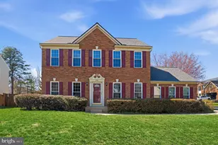 7710 Cashland Ct, Alexandria, VA 22315 - Photo 2