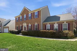 7710 Cashland Ct, Alexandria, VA 22315 - Photo 4