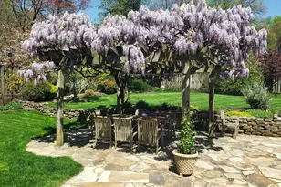 2707 Pioneer Ln, Falls Church, VA 22043 - Photo 2