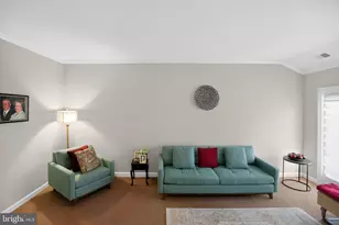 6065 Estates Dr, Alexandria, VA 22310 - Photo 4