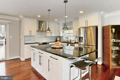 212 Ross Drive SW, Vienna, VA 22180 - Photo 16