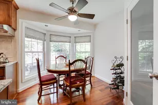 10727 Shingle Oak Ct, Burke, VA 22015 - Photo 8