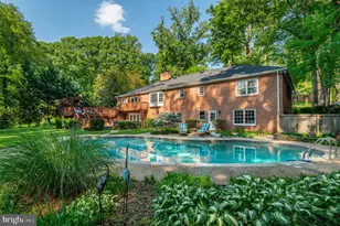 1104 Flor Ln, McLean, VA 22102 - Photo 10
