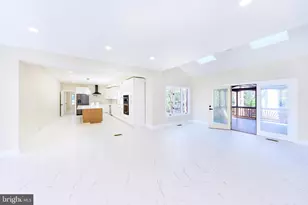 2713 Silkwood Ct, Oakton, VA 22124 - Photo 22