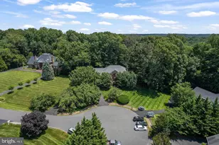 2713 Silkwood Ct, Oakton, VA 22124 - Photo 70