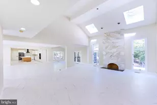 2713 Silkwood Ct, Oakton, VA 22124 - Photo 18