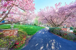 2713 Silkwood Ct, Oakton, VA 22124 - Photo 8