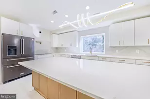 2713 Silkwood Ct, Oakton, VA 22124 - Photo 20