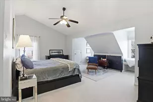 8006 Oak Hollow Ln, Fairfax Station, VA 22039 - Photo 18