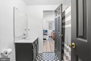 8006 Oak Hollow Ln, Fairfax Station, VA 22039 - Photo 32